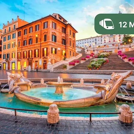 Elegant Near The Colosseum And Metro Apartment