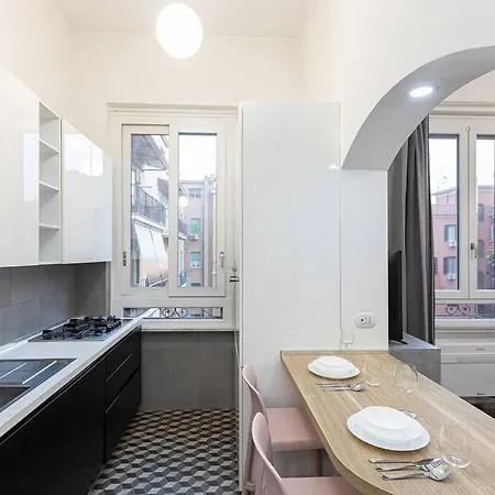 Apartment Elegant Near The Colosseum And Metro *